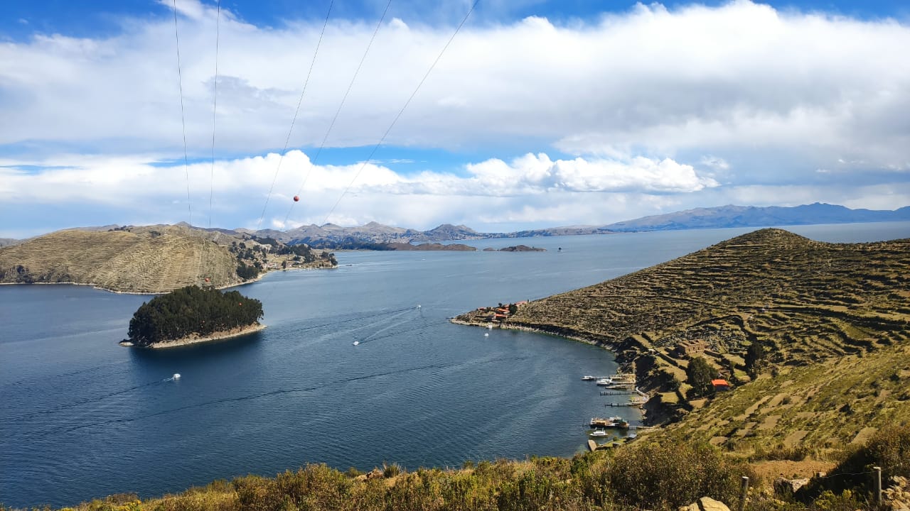 Lago Titicaca vista panorámica